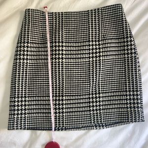 H&M houndstooth wool blend miniskirt
